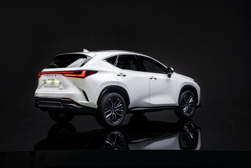 Lexus NX 200 2022