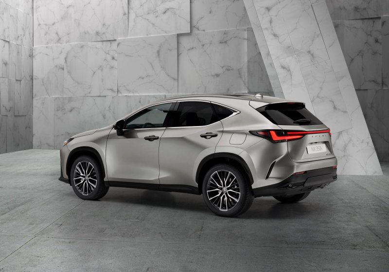 Новый Lexus NX 2022