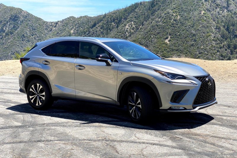 Lexus NX 2021