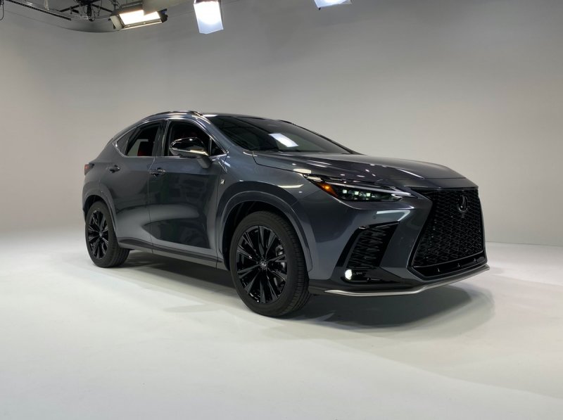 Lexus NX 2022