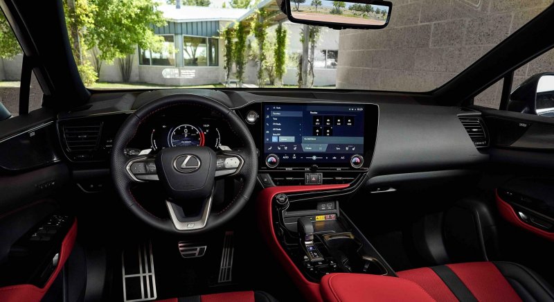 Лексус NX 300 2020