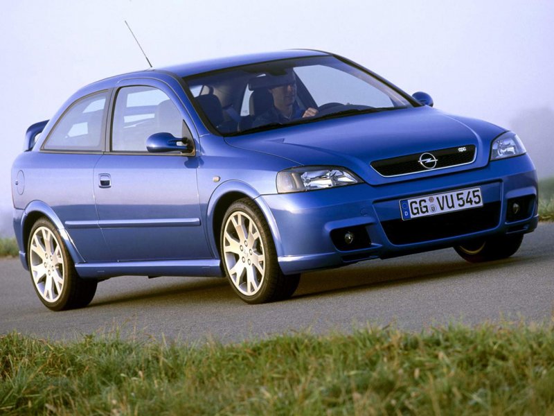 Opel Astra g 2000 хэтчбек