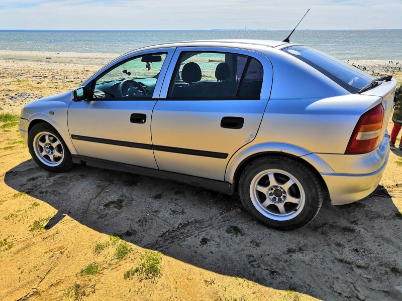 Opel Astra 2003 хэтчбек