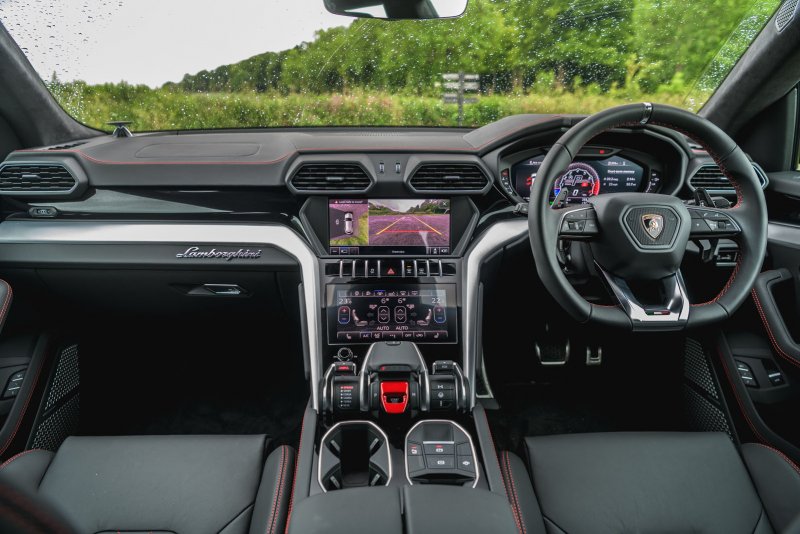 Urus Lamborghini фотосалон