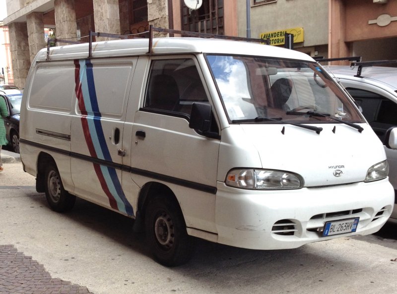 Hyundai р100