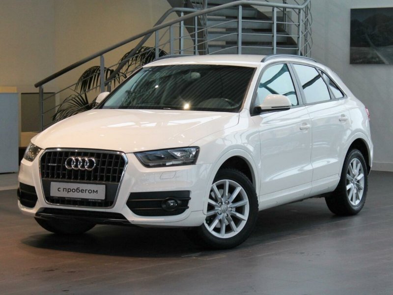 Audi q3 белая
