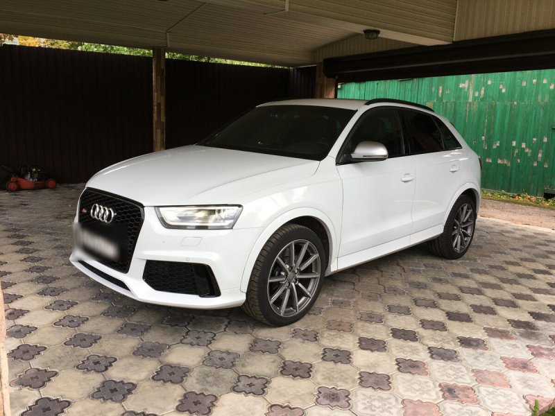 Audi RS q3 i (8u)