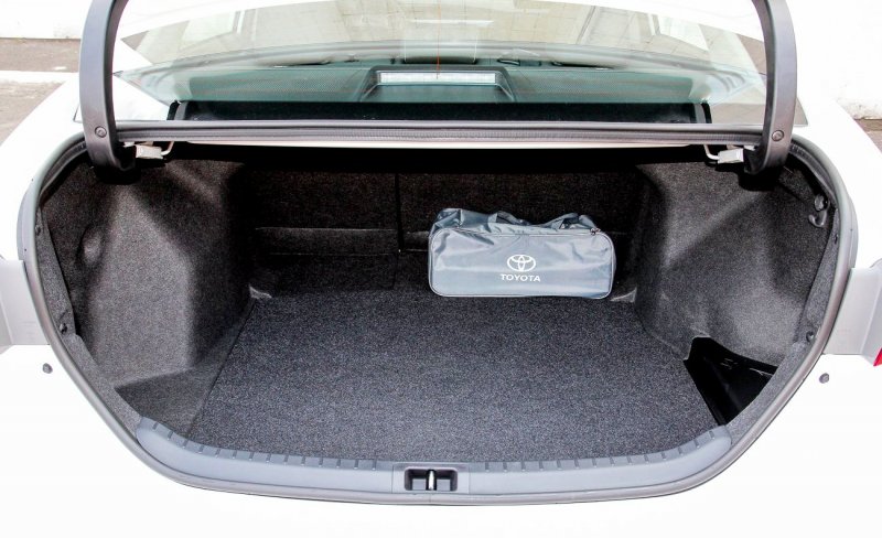 Toyota Corolla 2008 багажник