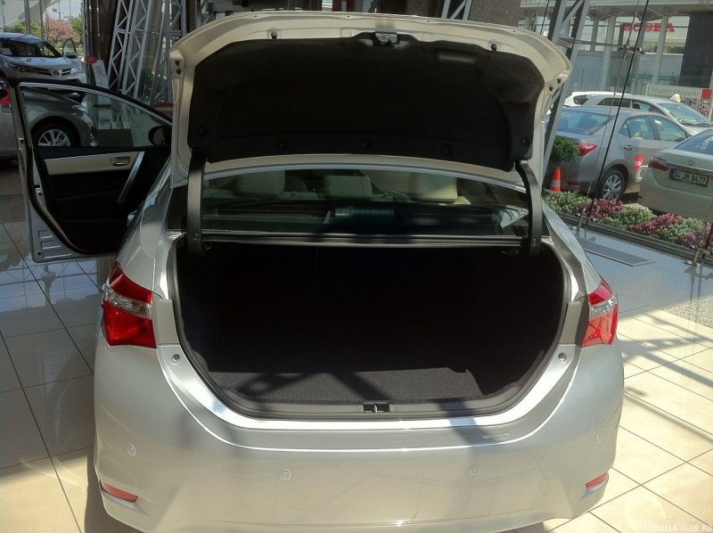 Toyota Corolla 2008 багажник