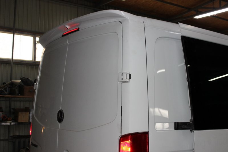 Спойлер Sprinter w906