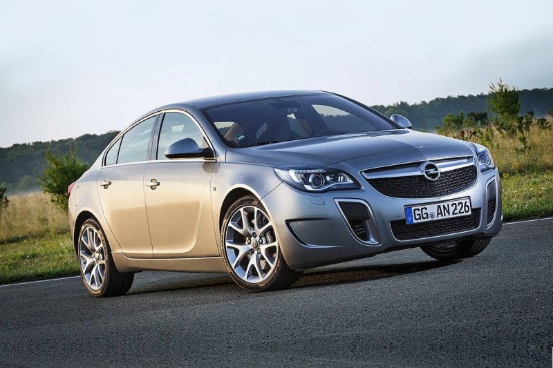 Opel Insignia 2011 лифтбэк