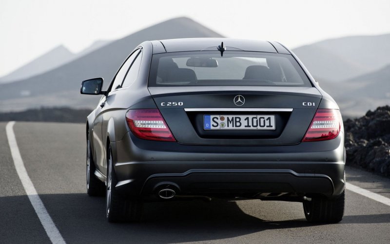 C180 Mercedes зад