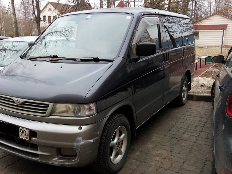 Мазда микроавтобус 90х