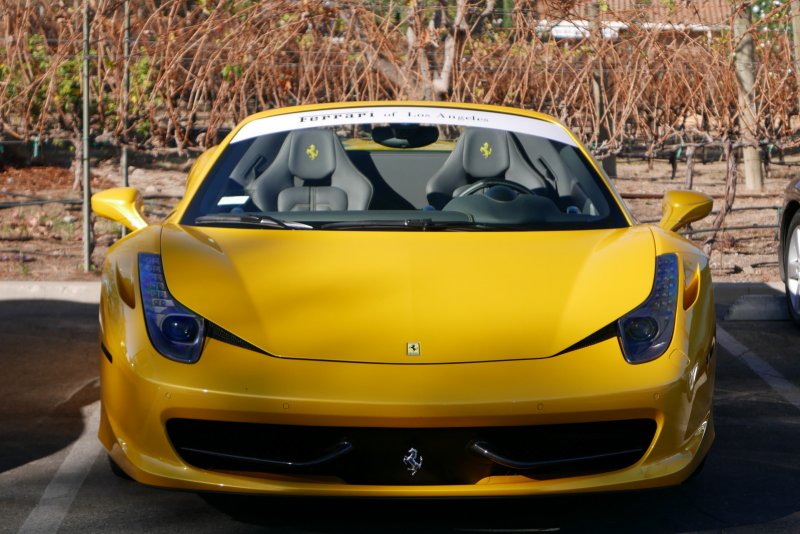 Ferrari Italia 458 гоночные жёлтые