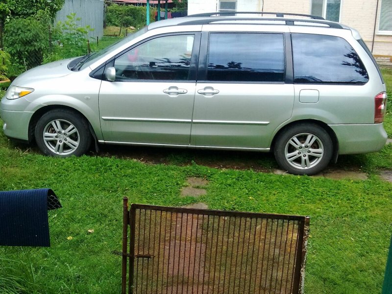 Mazda Bongo 2003