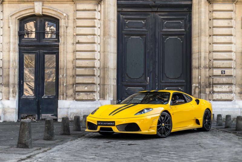Ferrari f12 Berlinetta Yellow