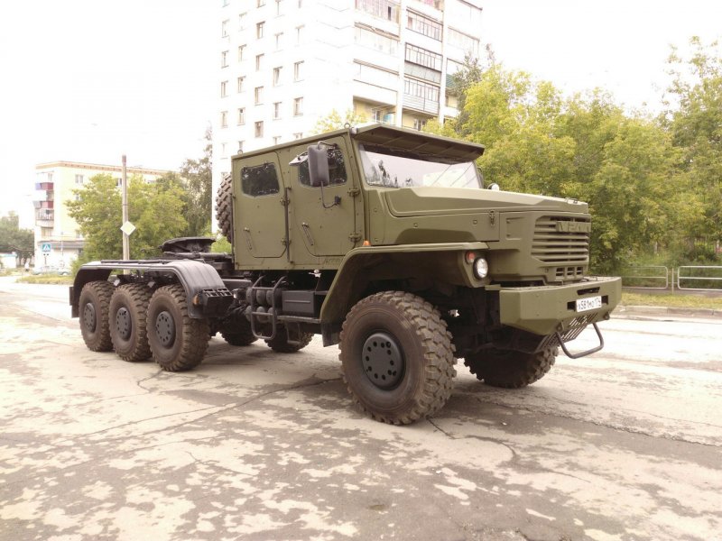 Урал-6308 8х8