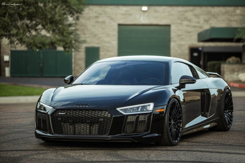 Audi r8 v10 Plus Black