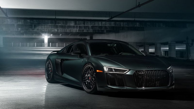 Audi r8 v10 Front