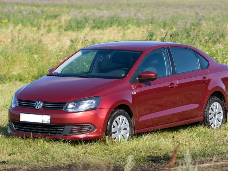 VW Polo sedan 2011