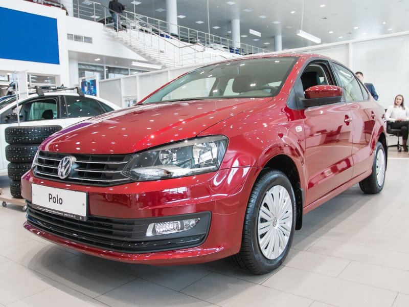 VW Polo 2020 красный