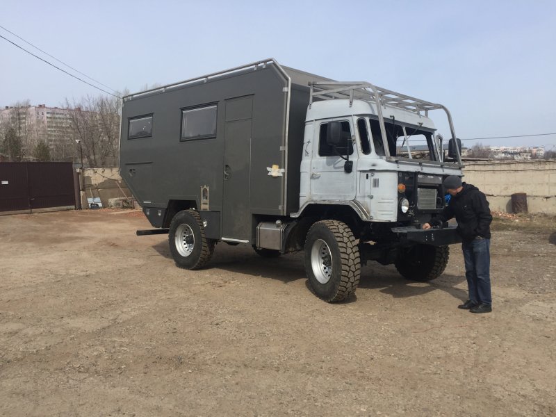 ГАЗ 66 автодом внутри