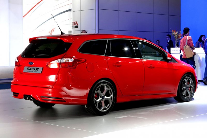 Ford Focus 2015 универсал
