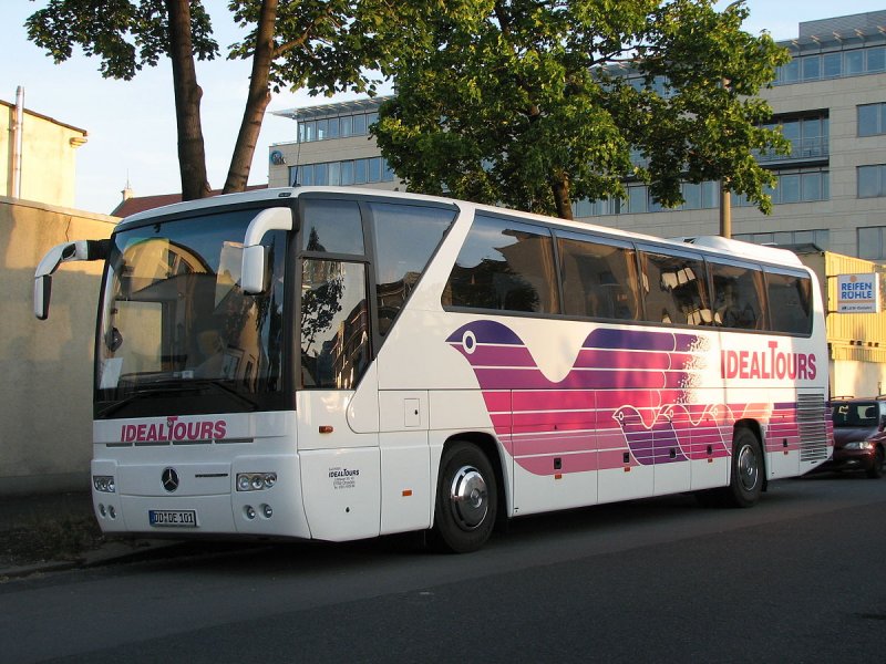 Mercedes-Benz o350 RHD Tourismo