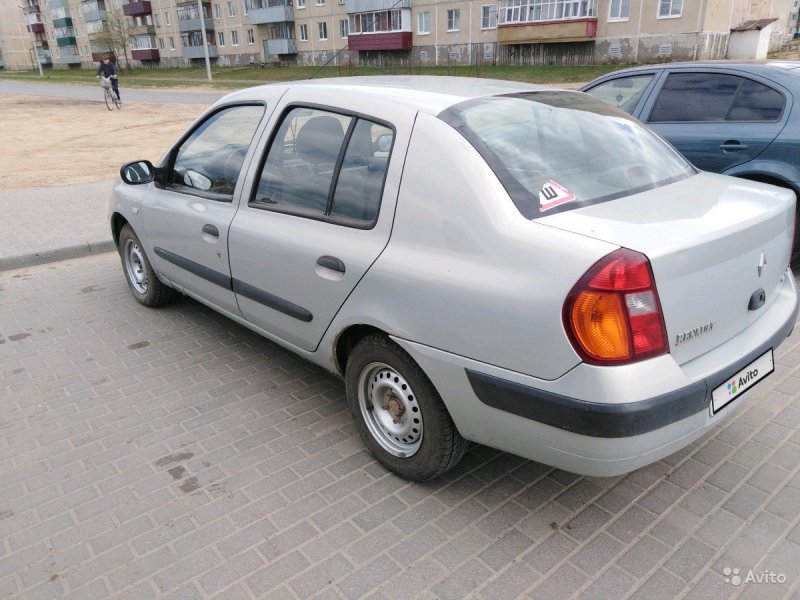 Рено Симбол 2 салон