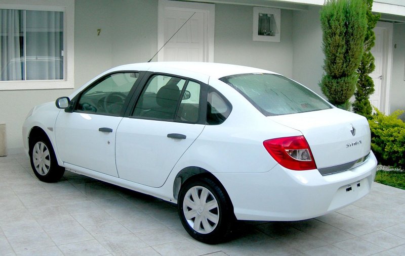 Renault symbol 2