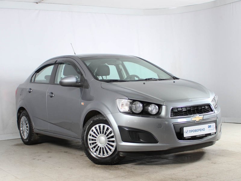 Chevrolet Aveo 2 комплектации