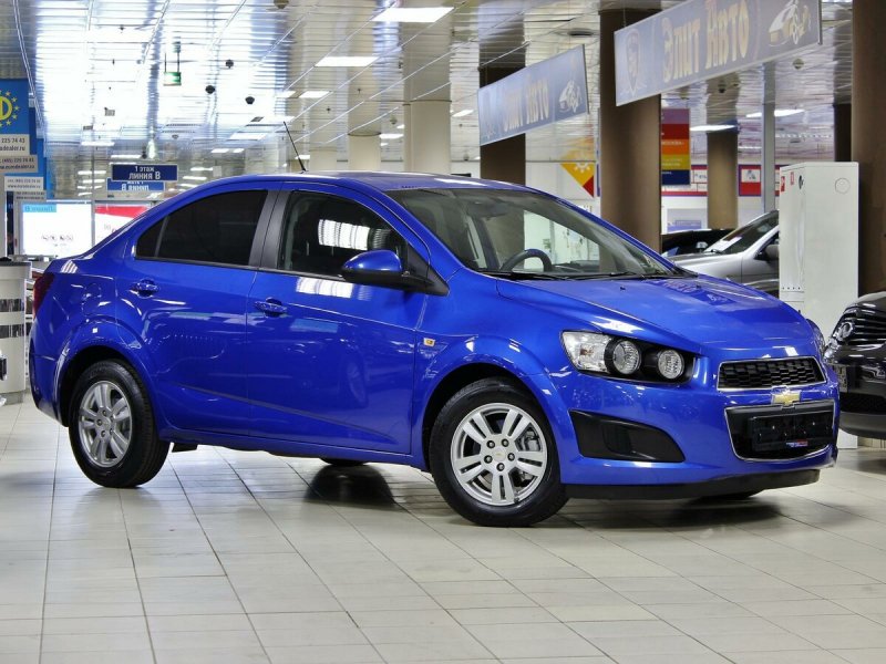 Авео Шевроле синего цвета 2020