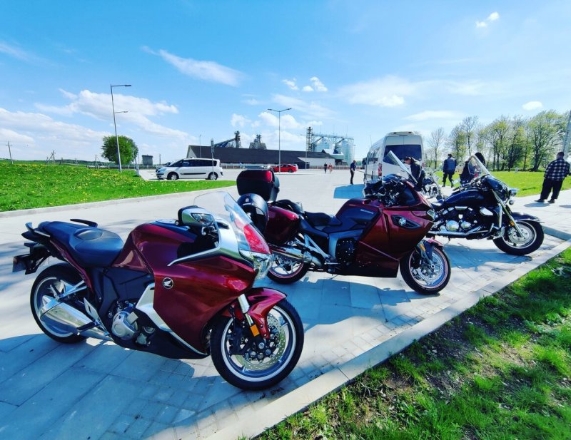 Хонда ВФР 1200f