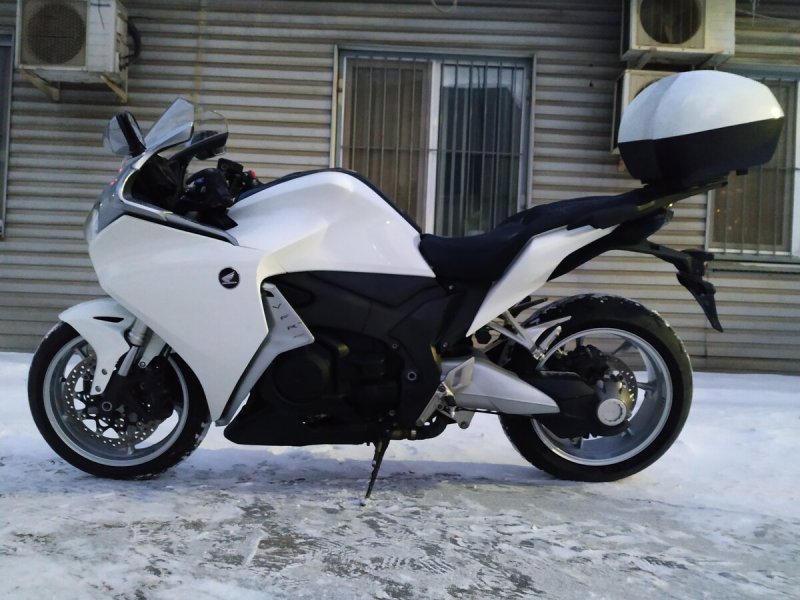Хонда ВФР 1200 автомат