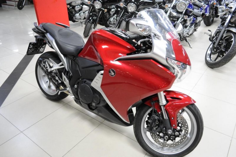 Honda vfr1200f