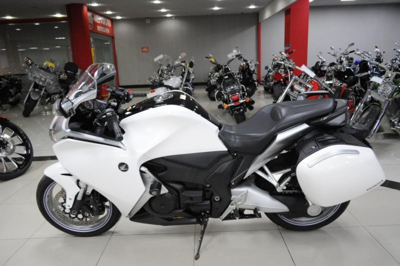 Honda vfr1200f