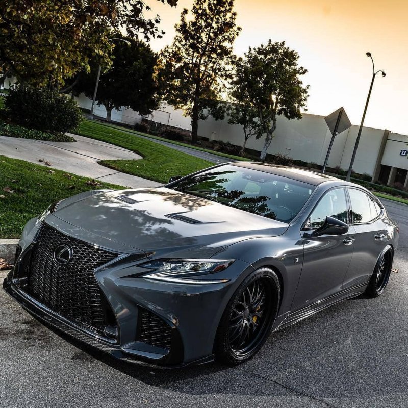 Lexus LS 500