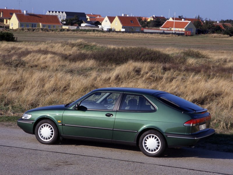 Saab 900 2