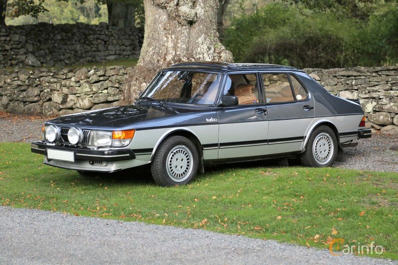 Saab 900s