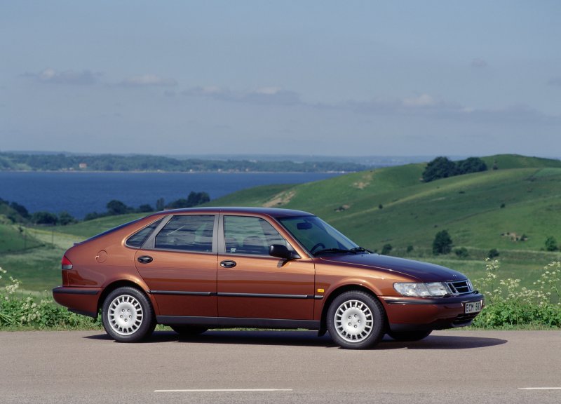 Saab 900 II