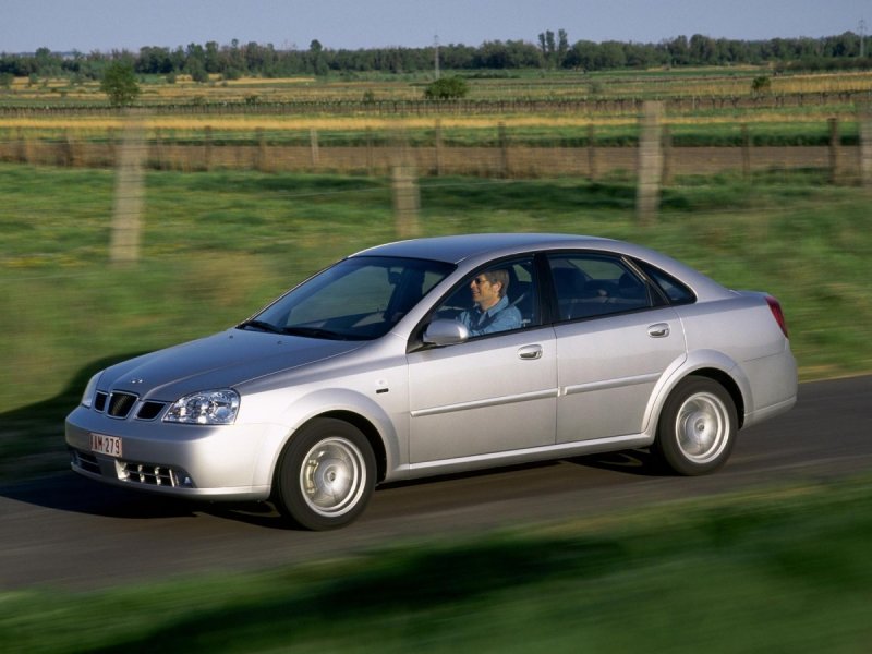 Daewoo Nubira седан