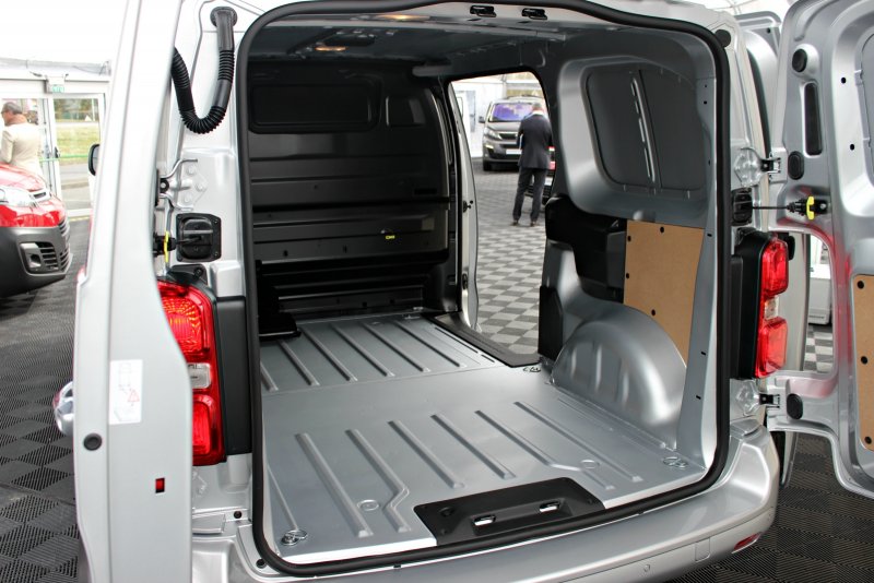 Peugeot Expert Грузопассажирский Transformer Profitl 1900 2.0 l3