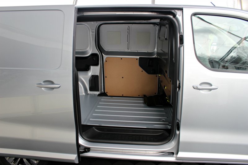 Citroen Jumpy фургон внутри
