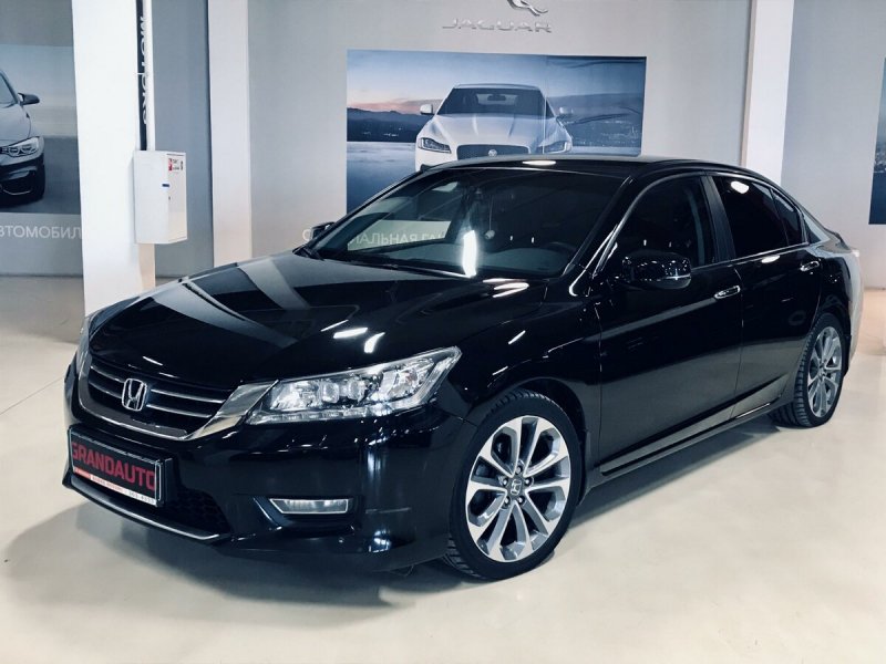 Honda Accord IX 2013
