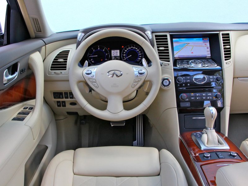Infiniti qx35 салон