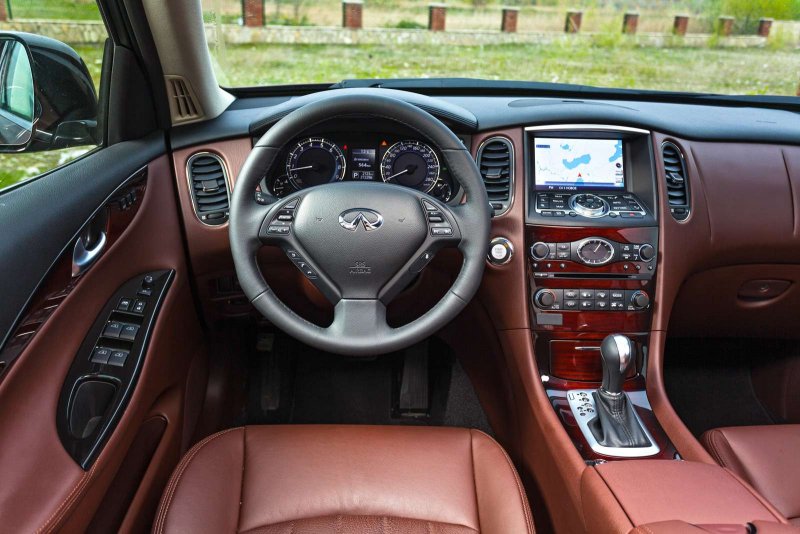 Инфинити qx50 салон