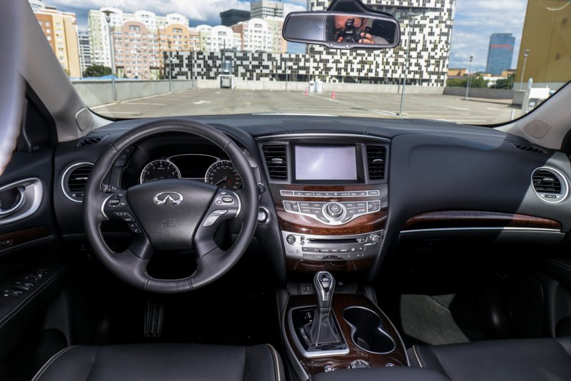 Инфинити qx60 интерьер