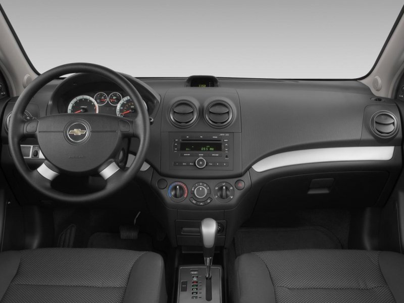 Chevrolet Aveo 2012 салон