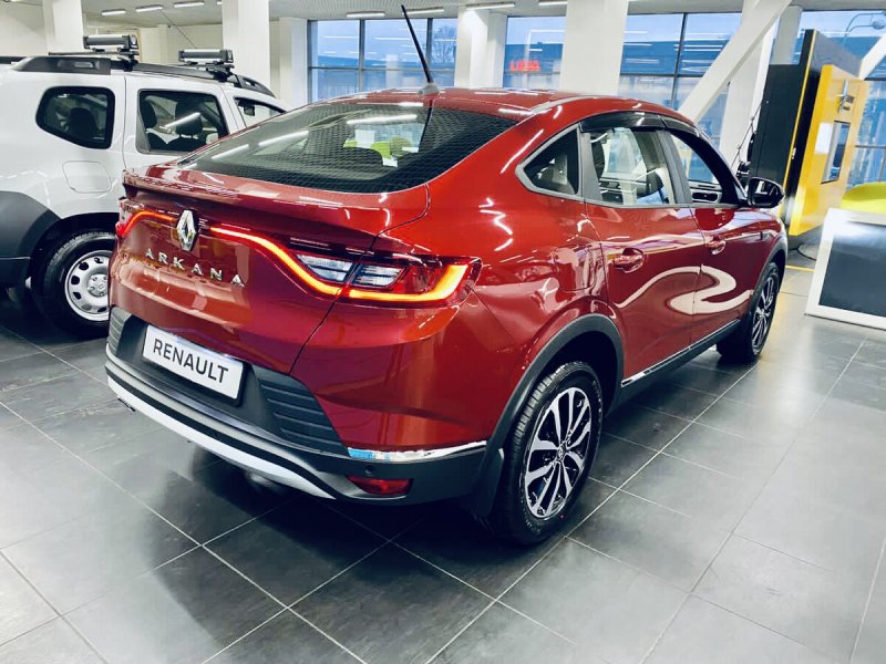 Renault Arkana белая