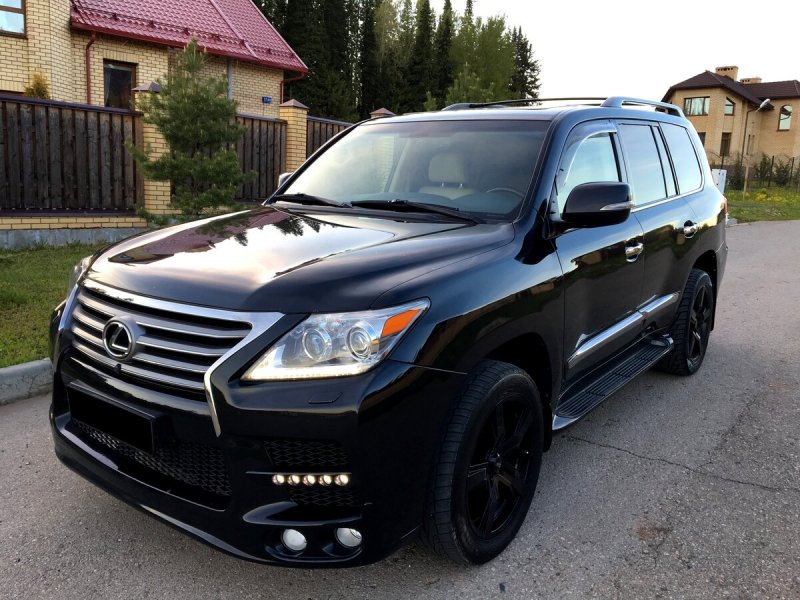 Lexus LX 570 2012 Black
